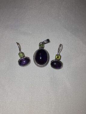 Mexico Sterling Silver Amethyst and Peridot Pendant & Earrings Set